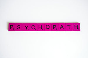 Psiholog Iasi, Psihopatia: Caracteristici și impactul asupra societății